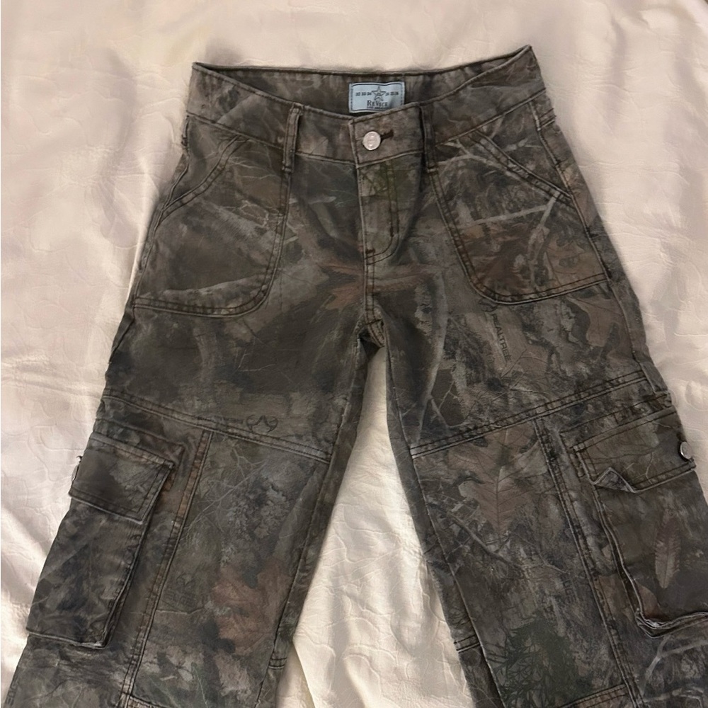 REVICE Amelia Oakland Cargo, Size 23